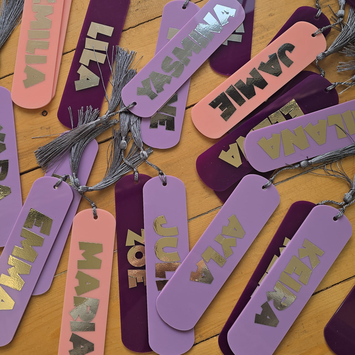 Personalized Acrylic Bookmarks – Custom Names and Colors